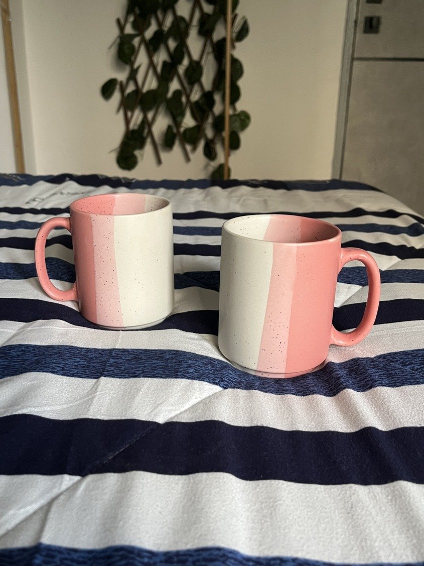 Manufacturer, Exporter, Importer, Supplier, Wholesaler, Retailer, Trader of Pastel Pour Pair in New Delhi, Delhi, India